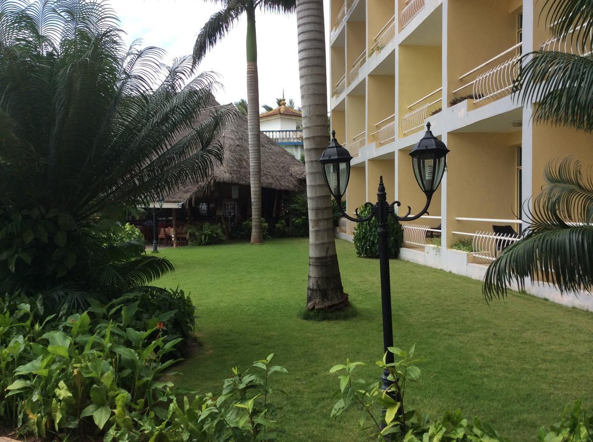 Giraffe Ocean View Hotel Dár Al-Szalám Kültér fotó