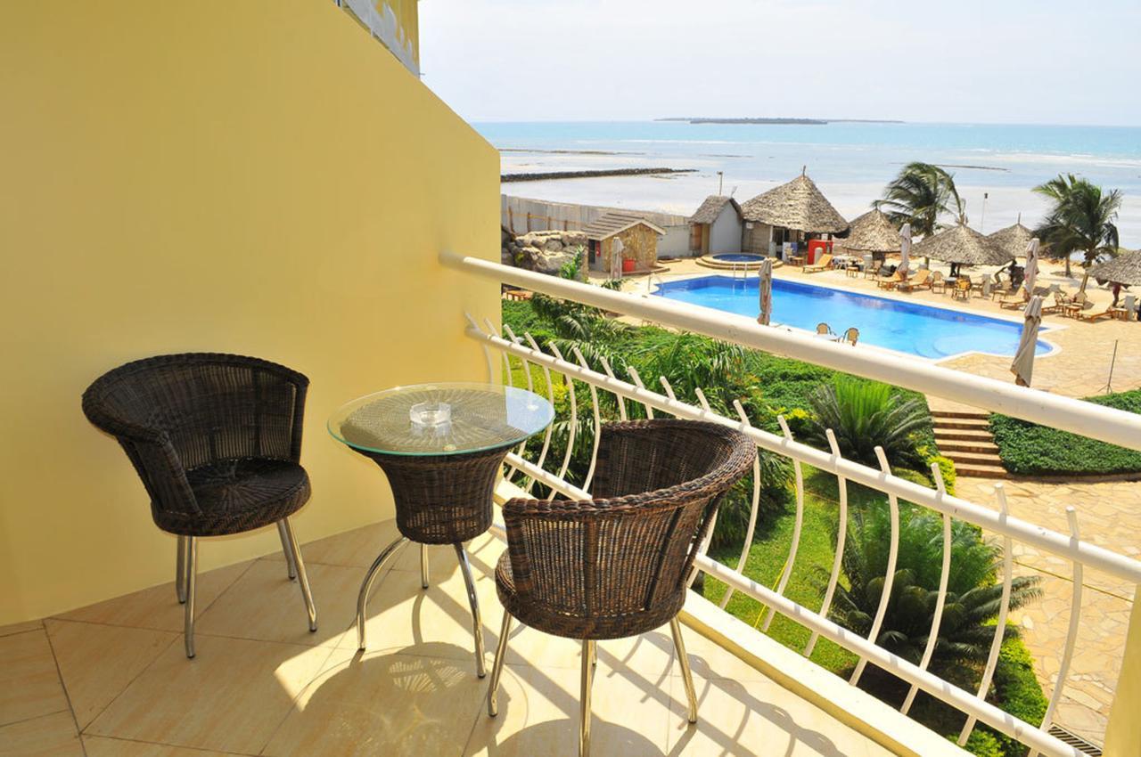 Giraffe Ocean View Hotel Dár Al-Szalám Kültér fotó